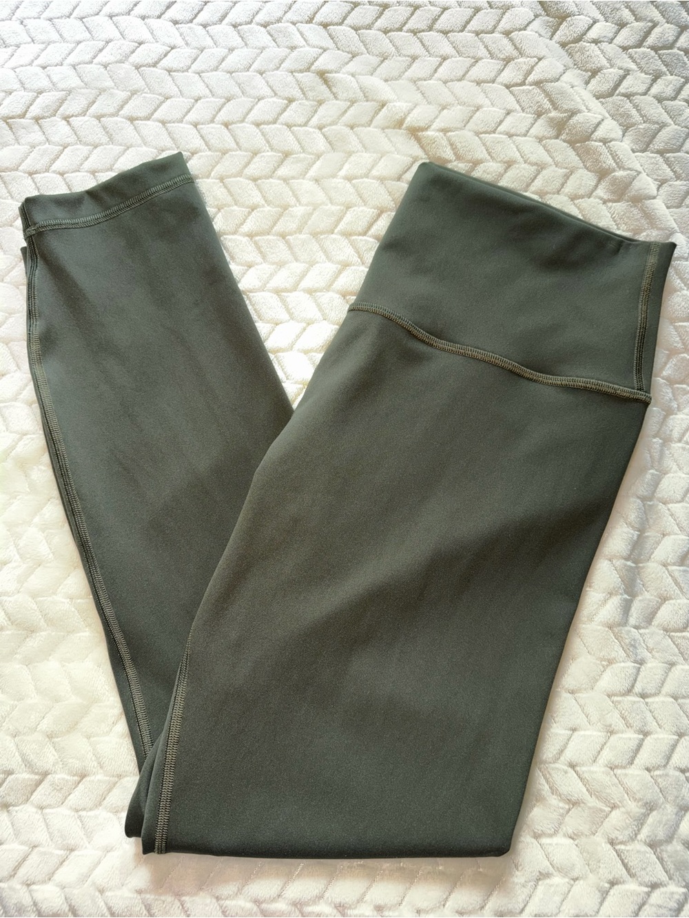 Lululemon Wunder Under High-Rise Tight 25" Dark Olive Size 10